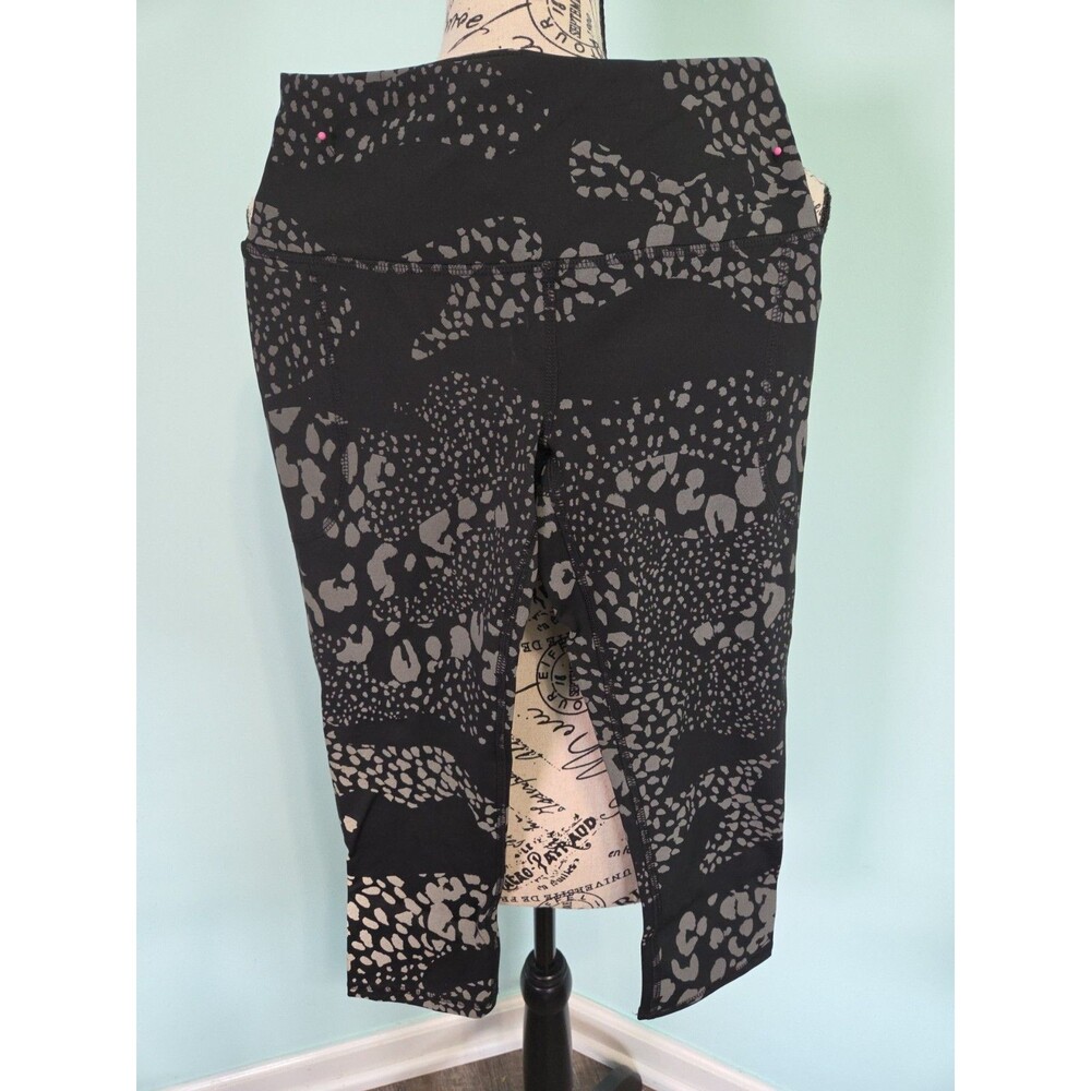 Women's DSG High rise Run Capri Tight Reflective Black xs new with tags